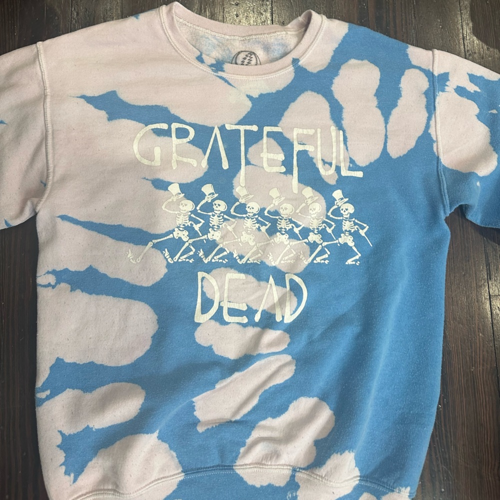 Pacsun Grateful Dead crew neck. Size small.